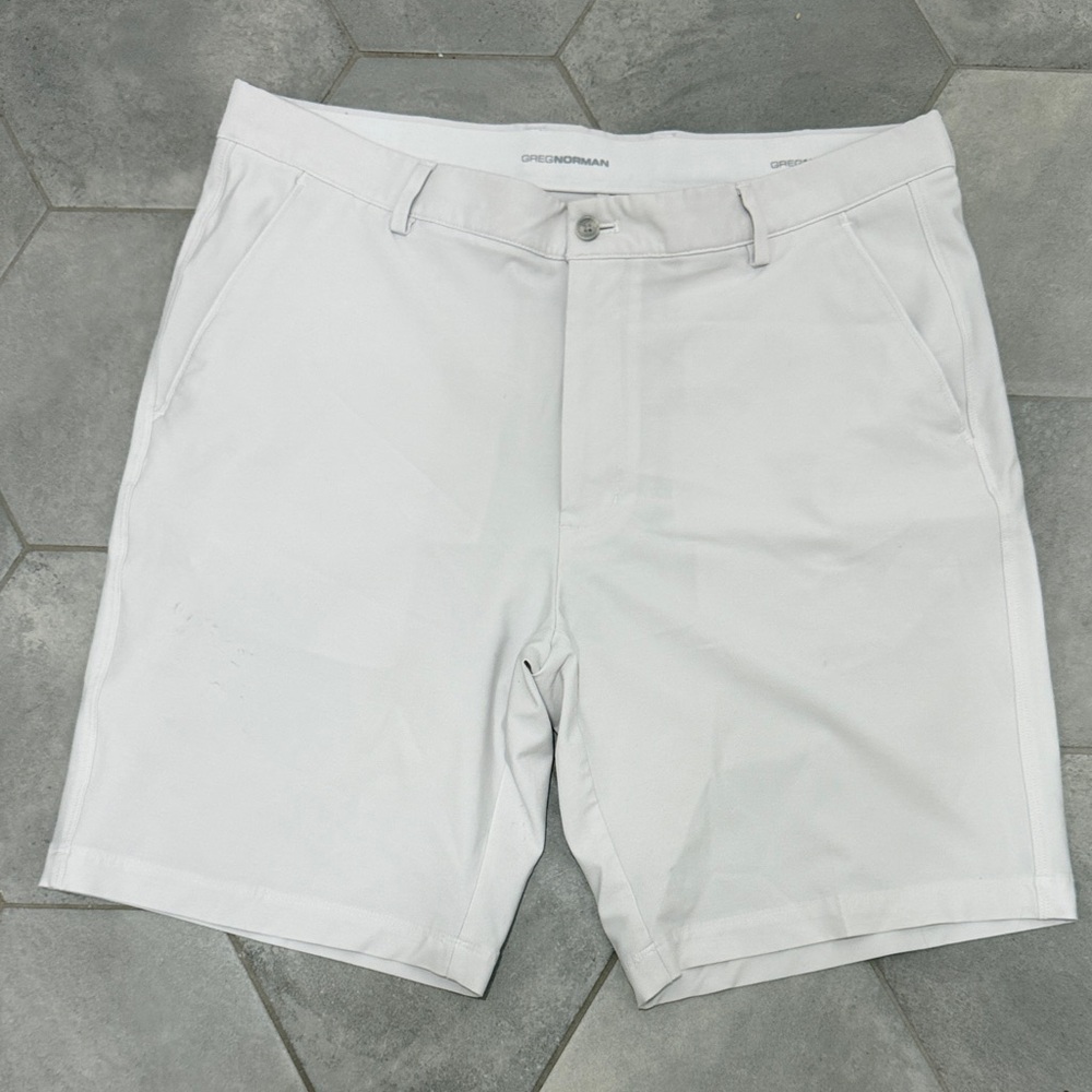 Greg Norman Collection Men's Classic white Shorts